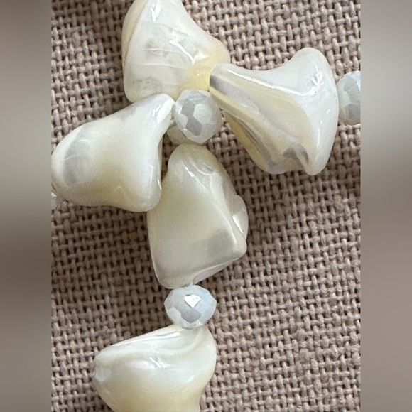 24 inch Freshwater Pearls and Mother of Pearl pendant bead necklace NWOT - Picture 6 of 14